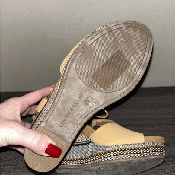 Lucky Brand Yejida Tan Leather Woven Strappy Platform Wedge Sandals Size 10 - Picture 9 of 10